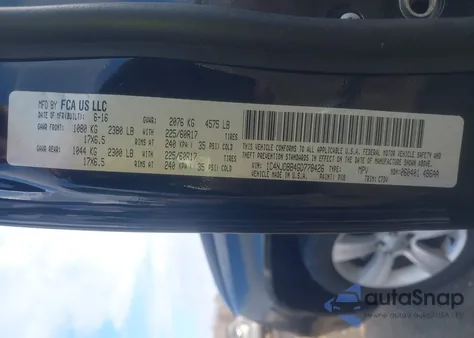 2016 Jeep Compass Sport z USA, uszkodzony, nr VIN 1C4NJDBB4GD778426